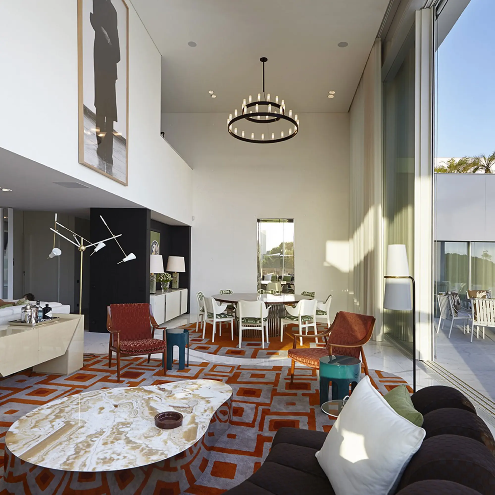 10132492__P_image_0197f79b-b5e4-409f-97d8-564d067427aa