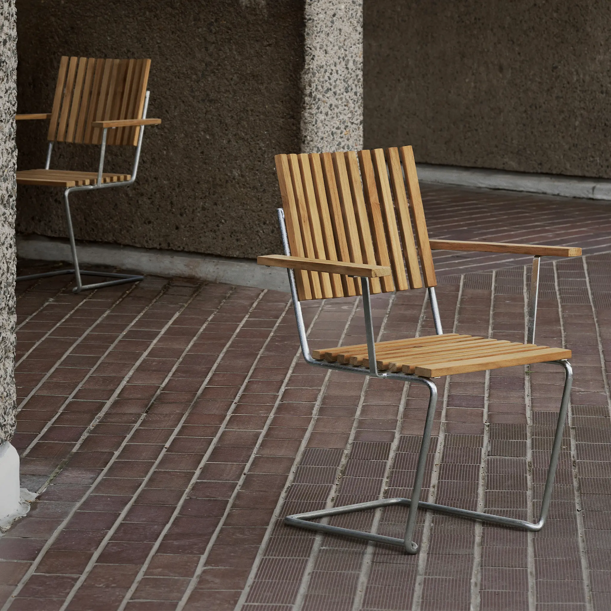 Armchair Bovik Untreated Teak With Black Steel Base