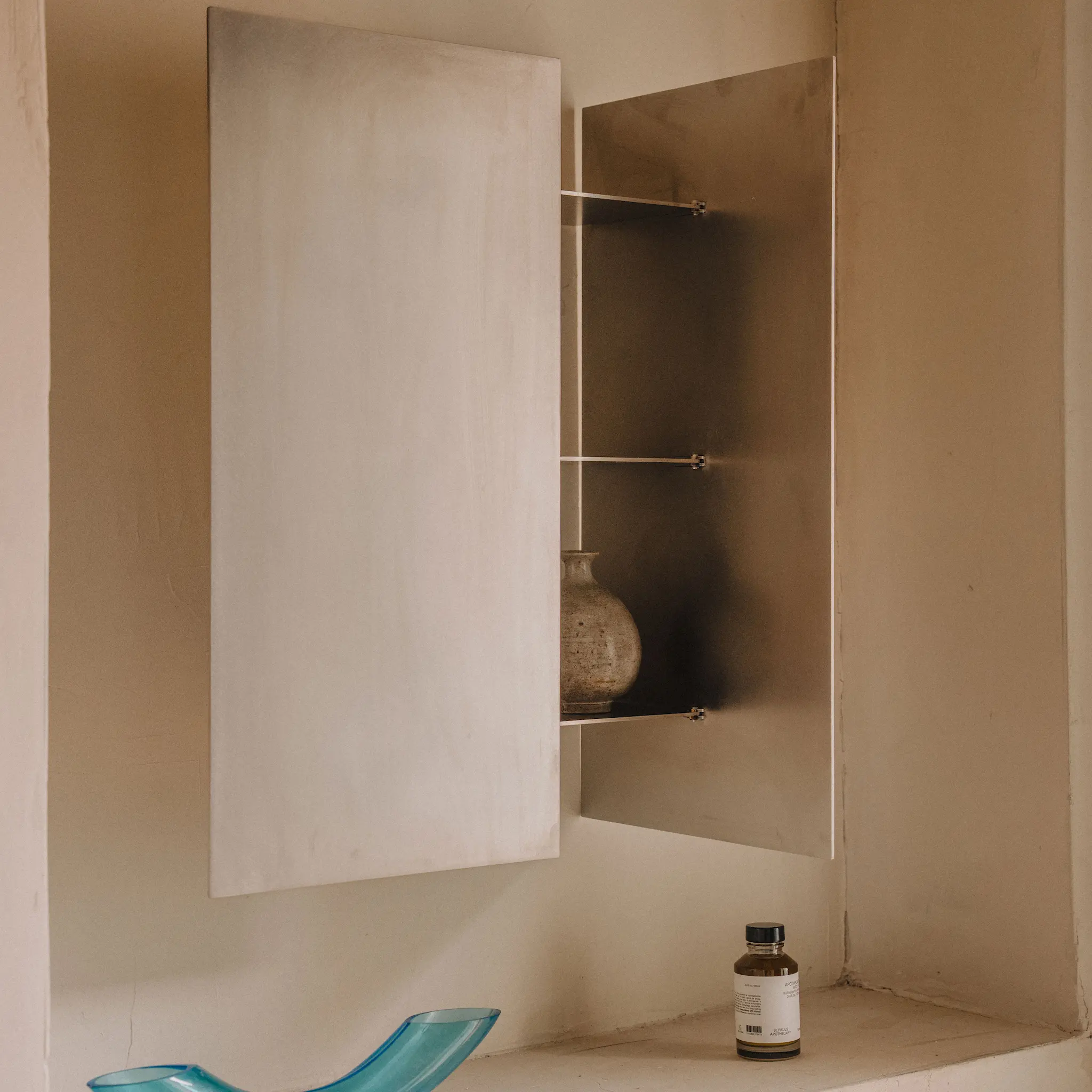 Sheet Cabinet vägghylla