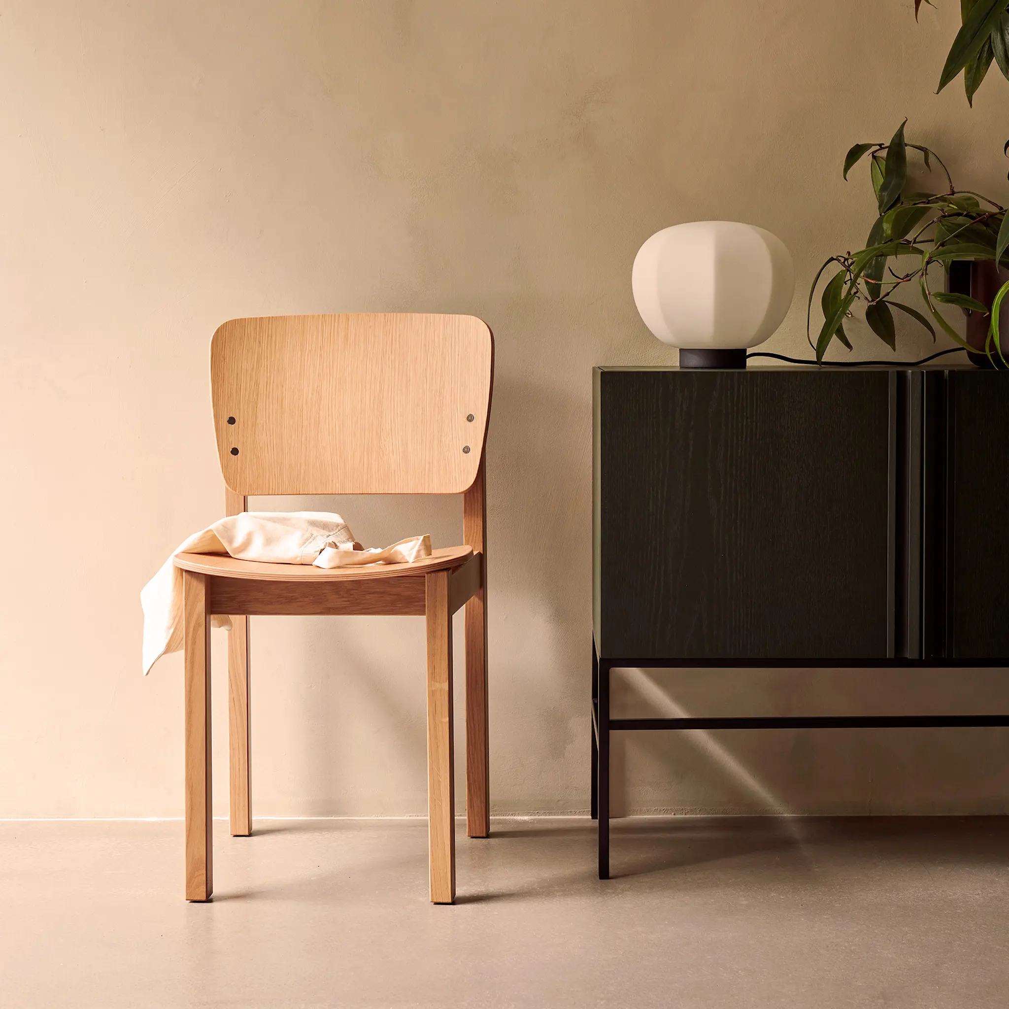 Boss sideboard 4 dörrar