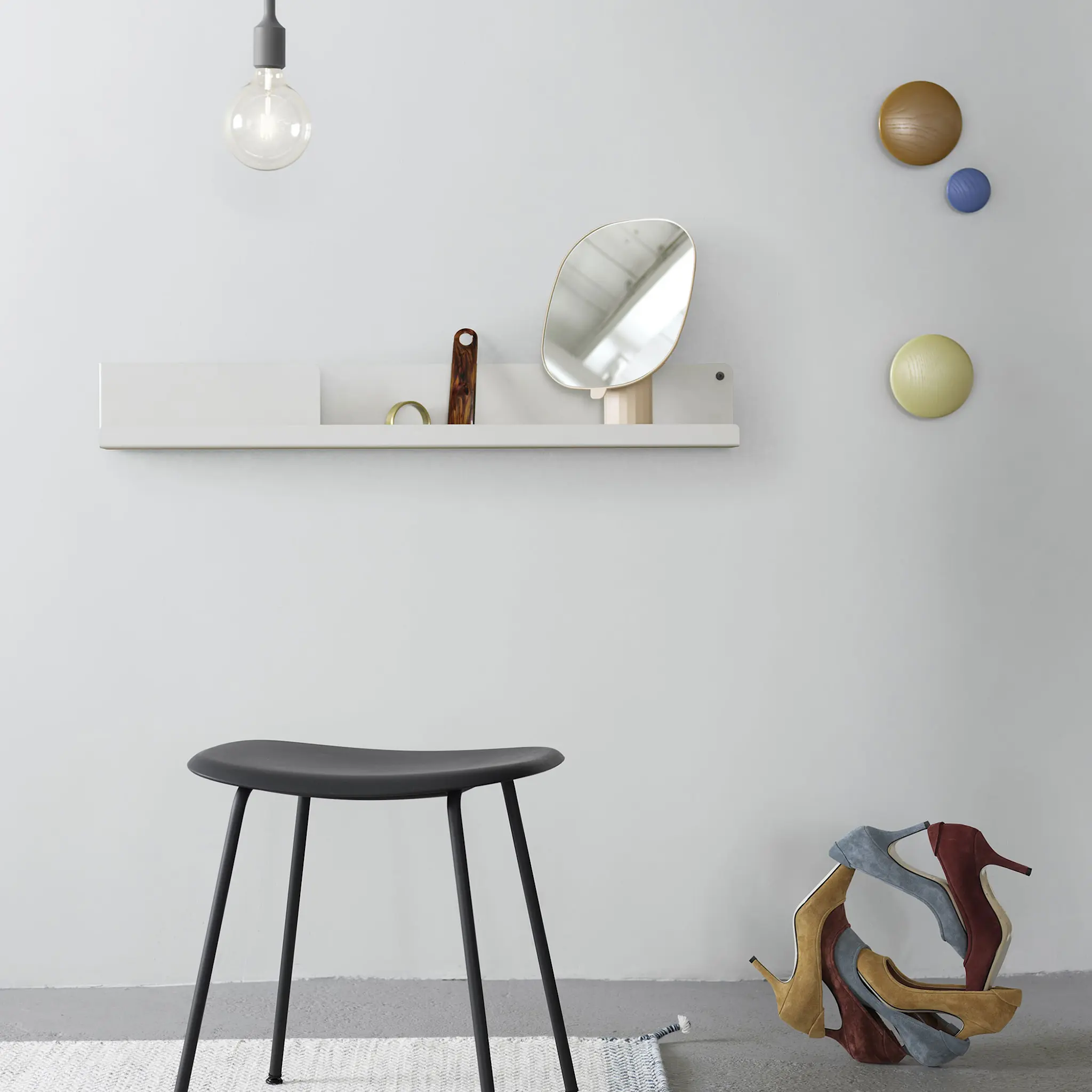 Folded Shelves Small, Black