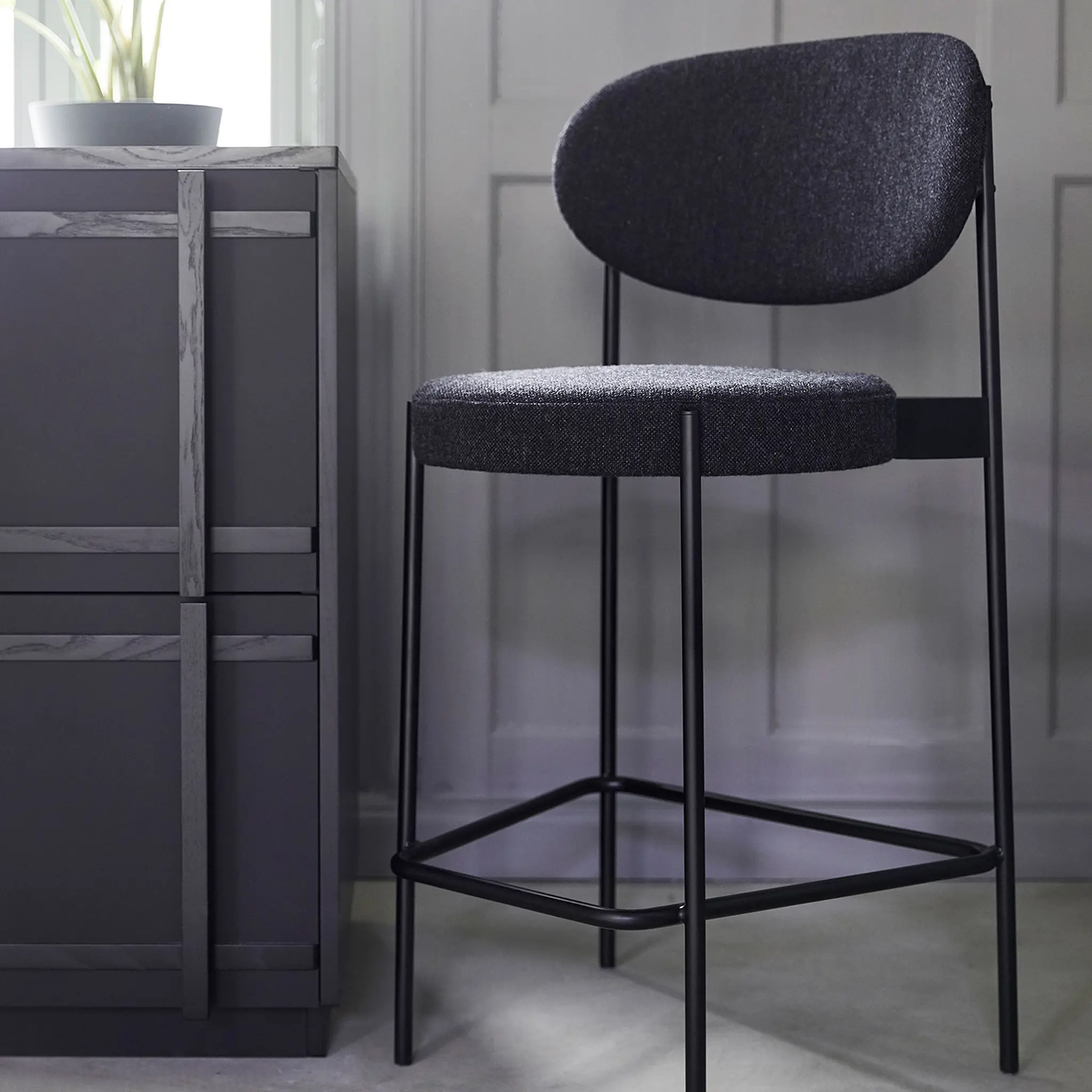 Series 430 Counter Stool 65 cm