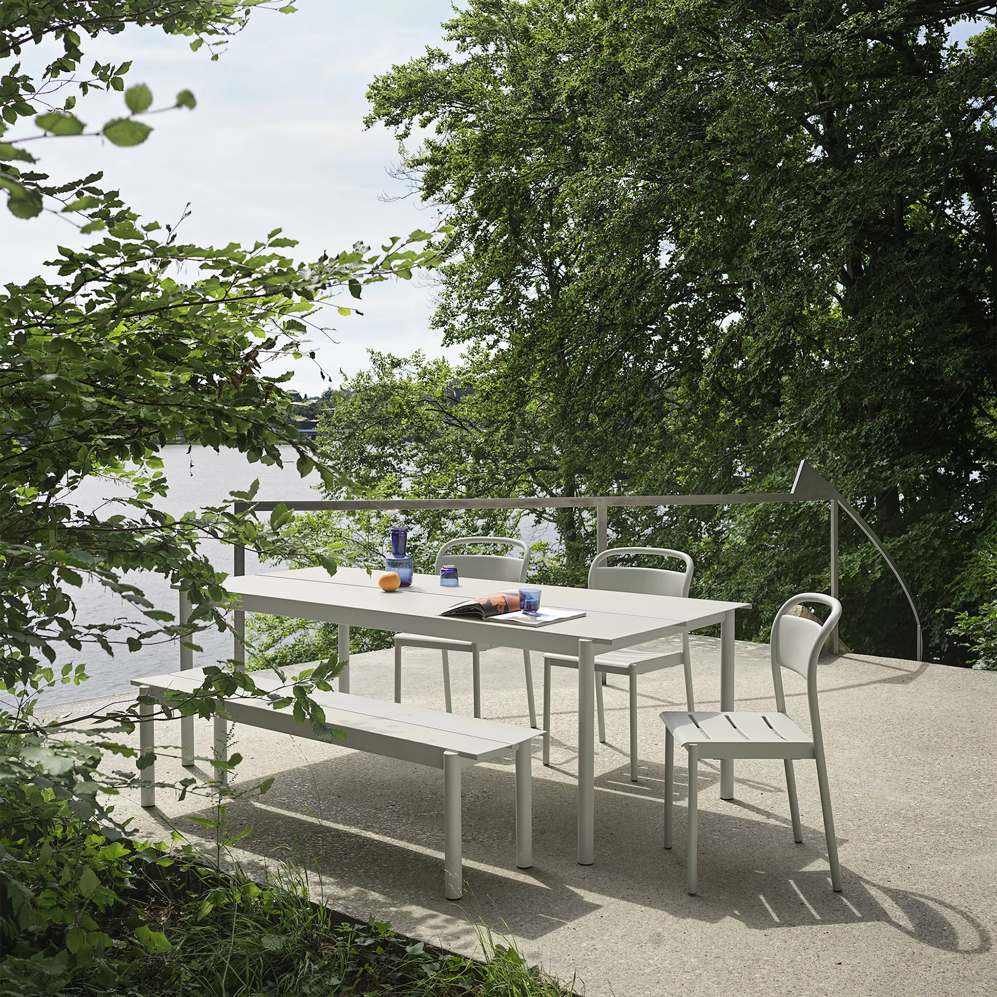 Linear Steel utomhusbänk 170 cm