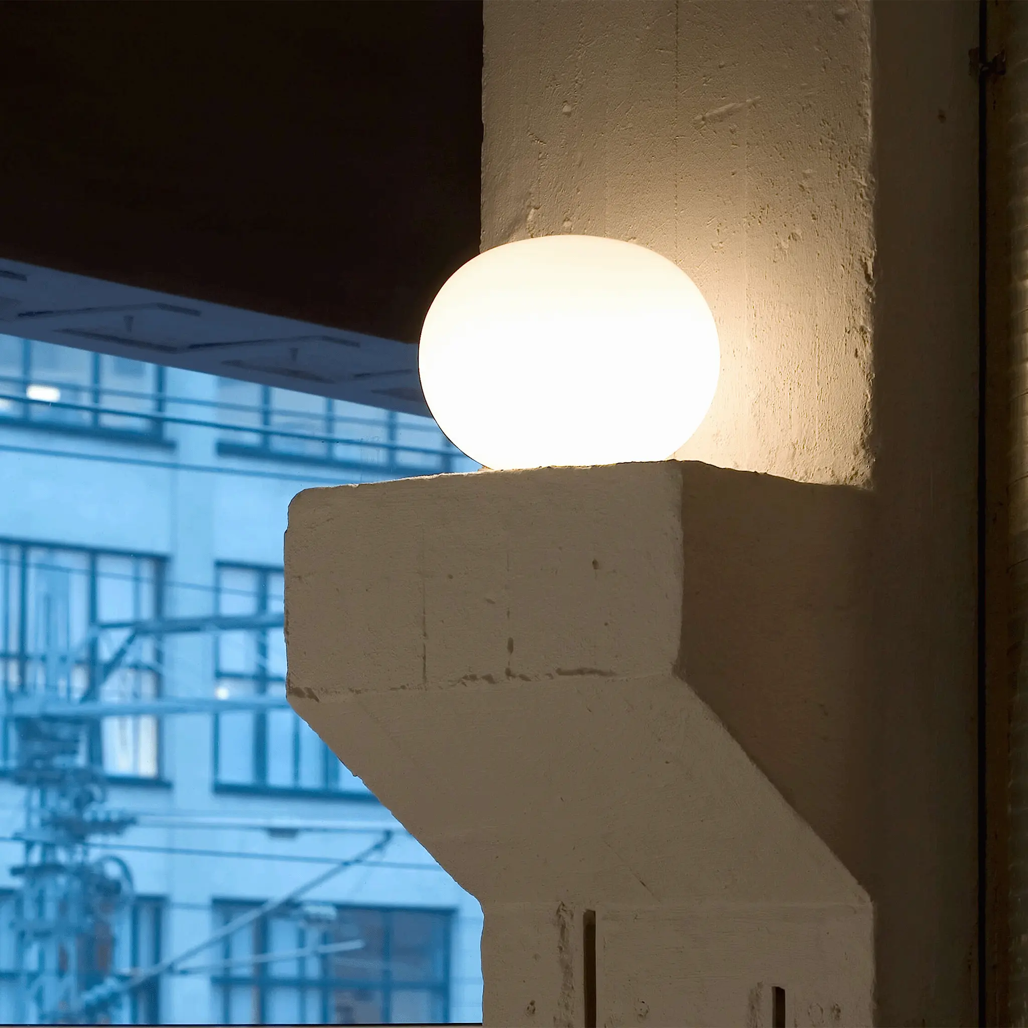 Glo-Ball opal diffuser Grey Base