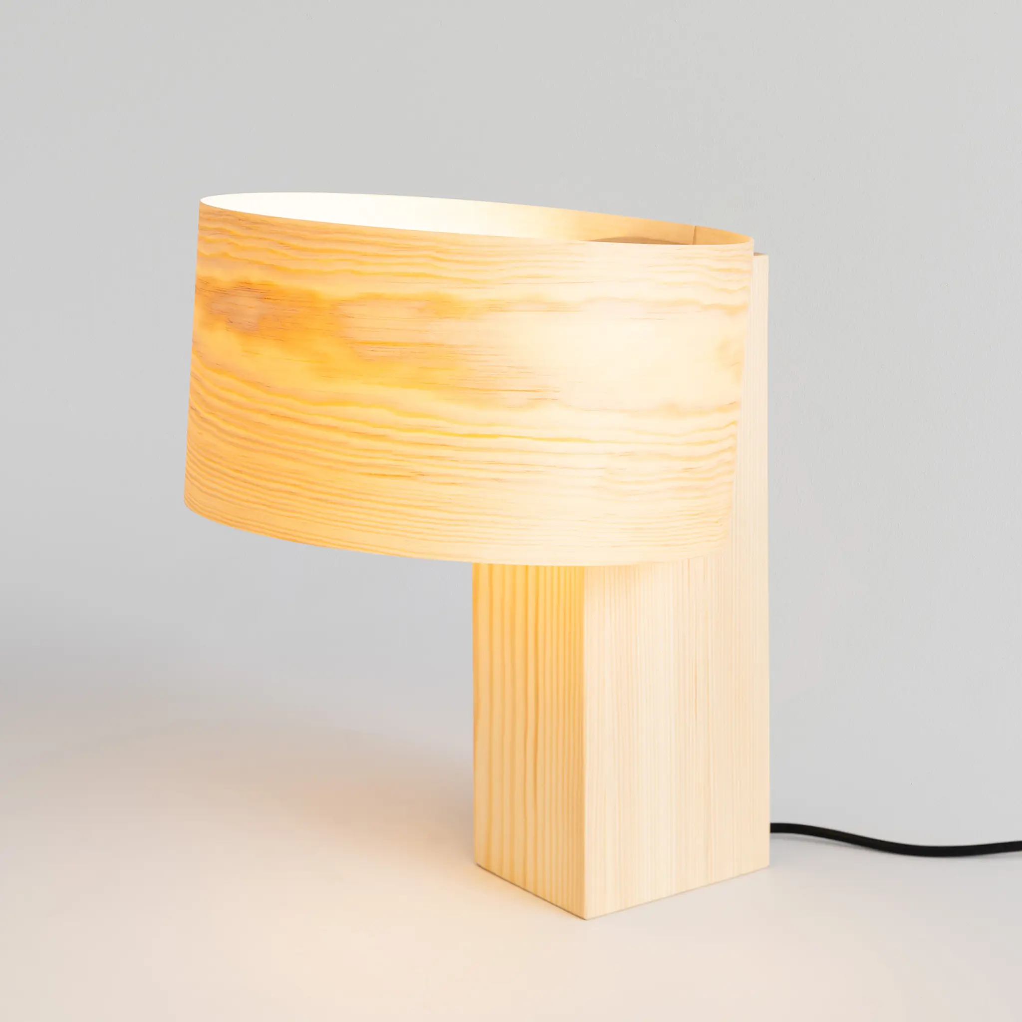 018 Hoop bordslampa