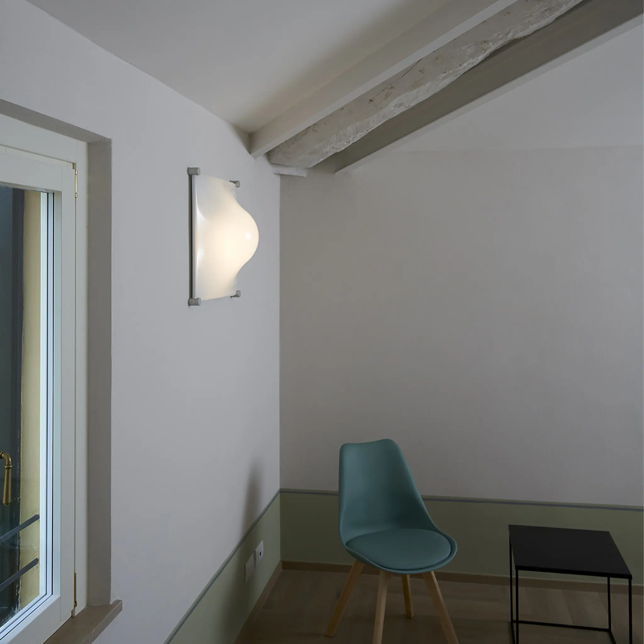 Bolla 2760 tak- och vägglampa
