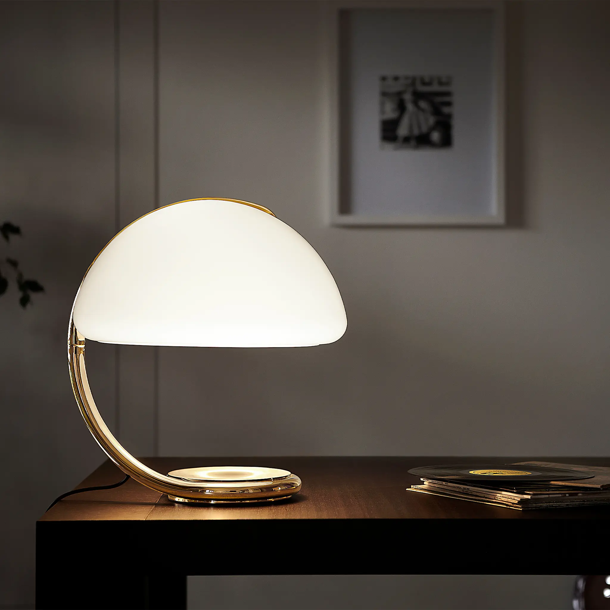 Serpente bordslampa