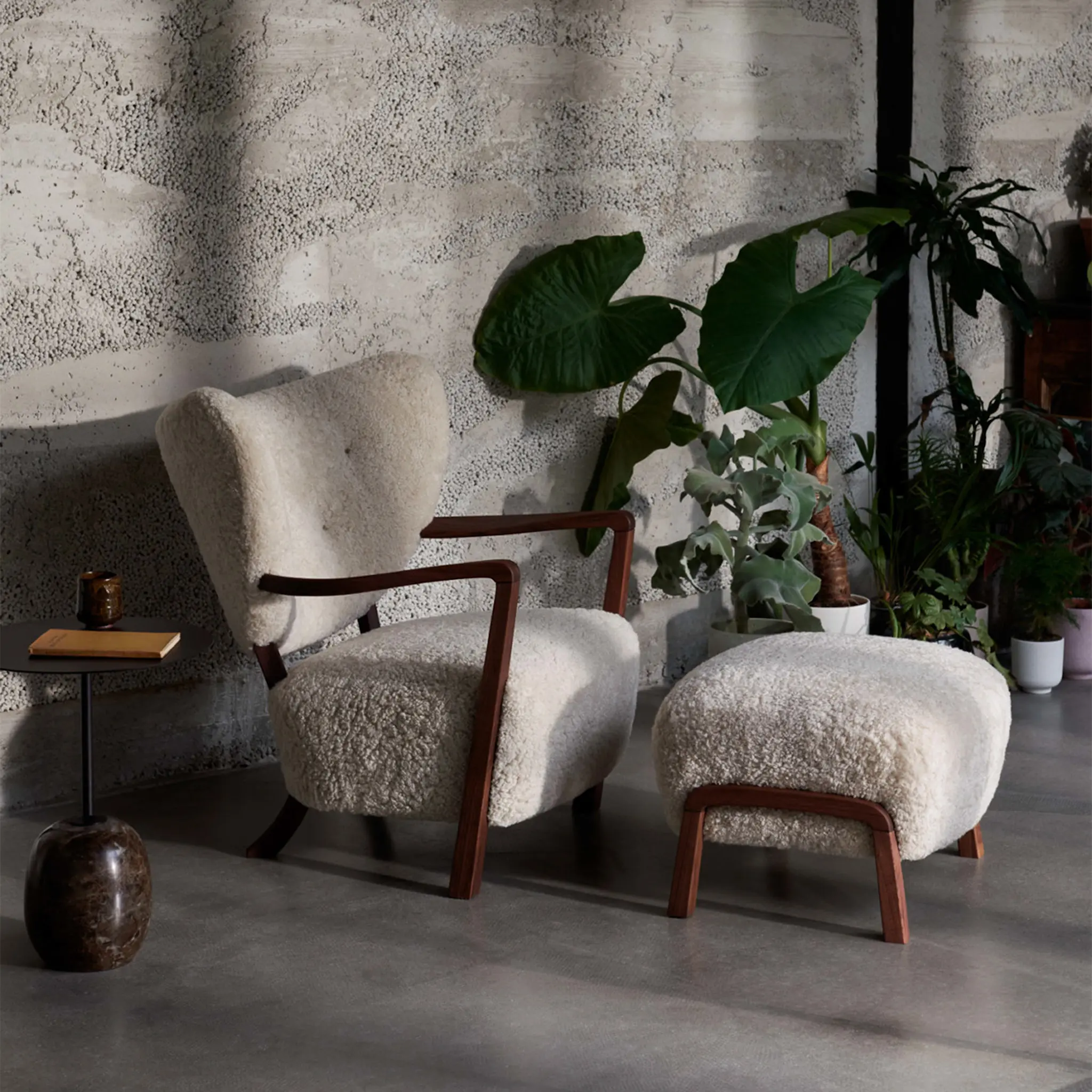 Wulff Lounge Chair ATD2, Hallingdal 376/ Walnut