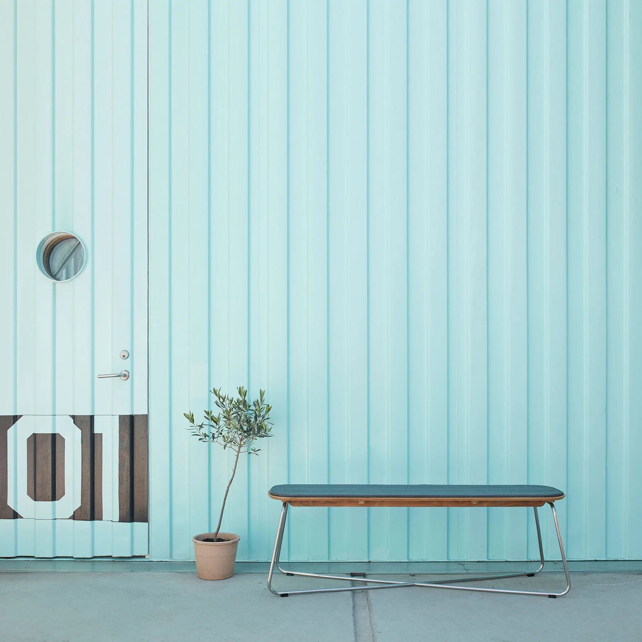 Lilium Bench Cushion Ash