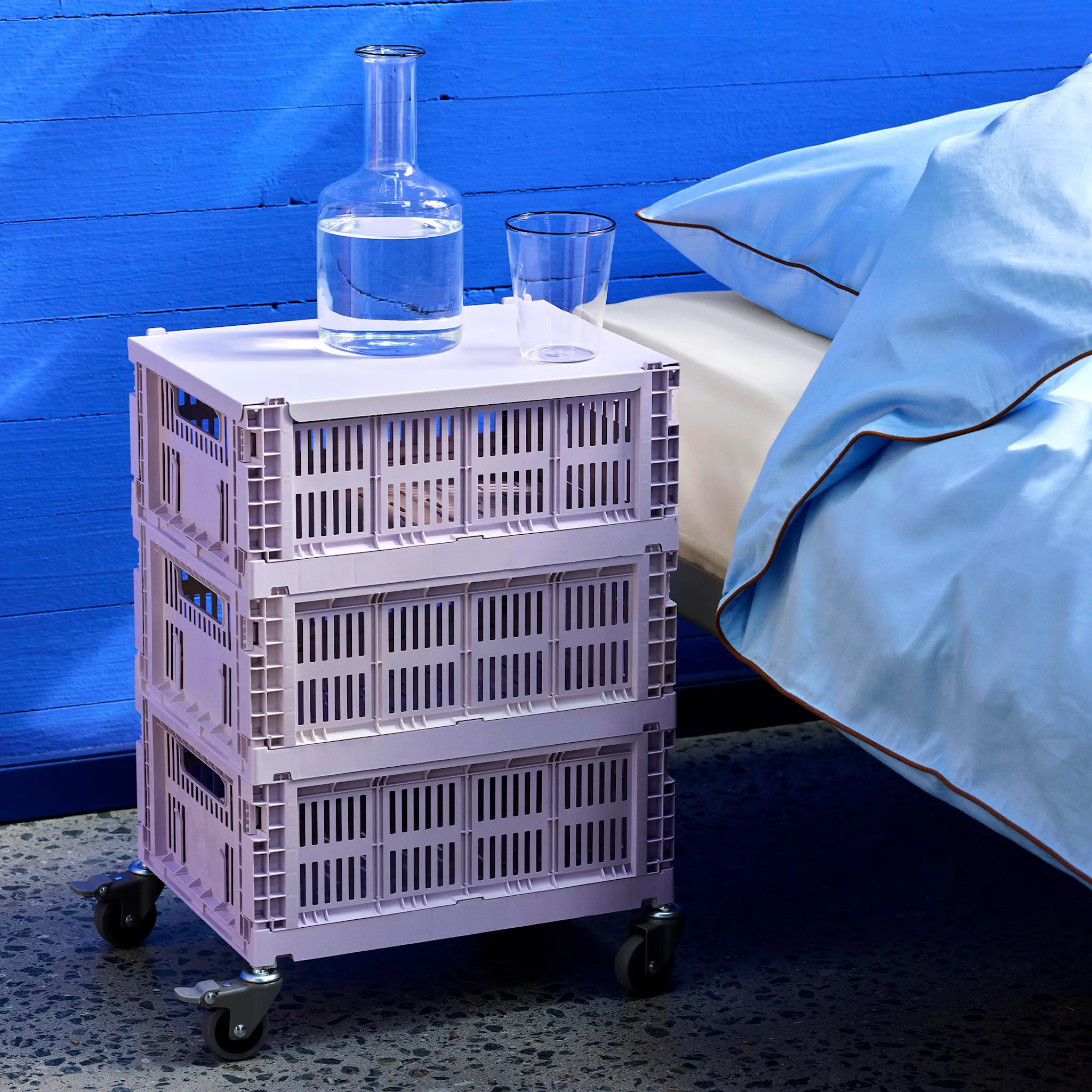 Hay Colour Crate Lid Medium - Electric Blue