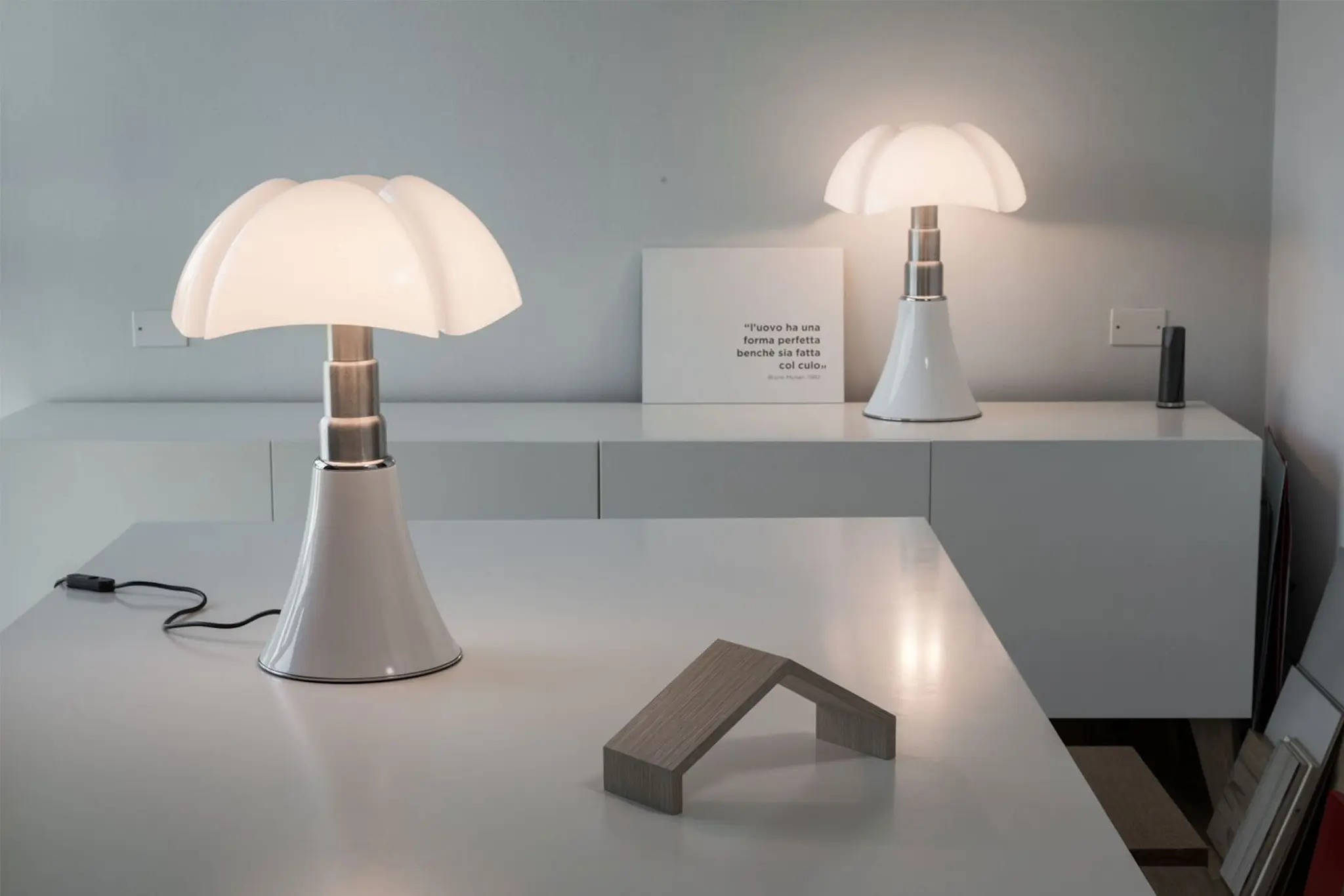 Pipistrello Medium bordslampa