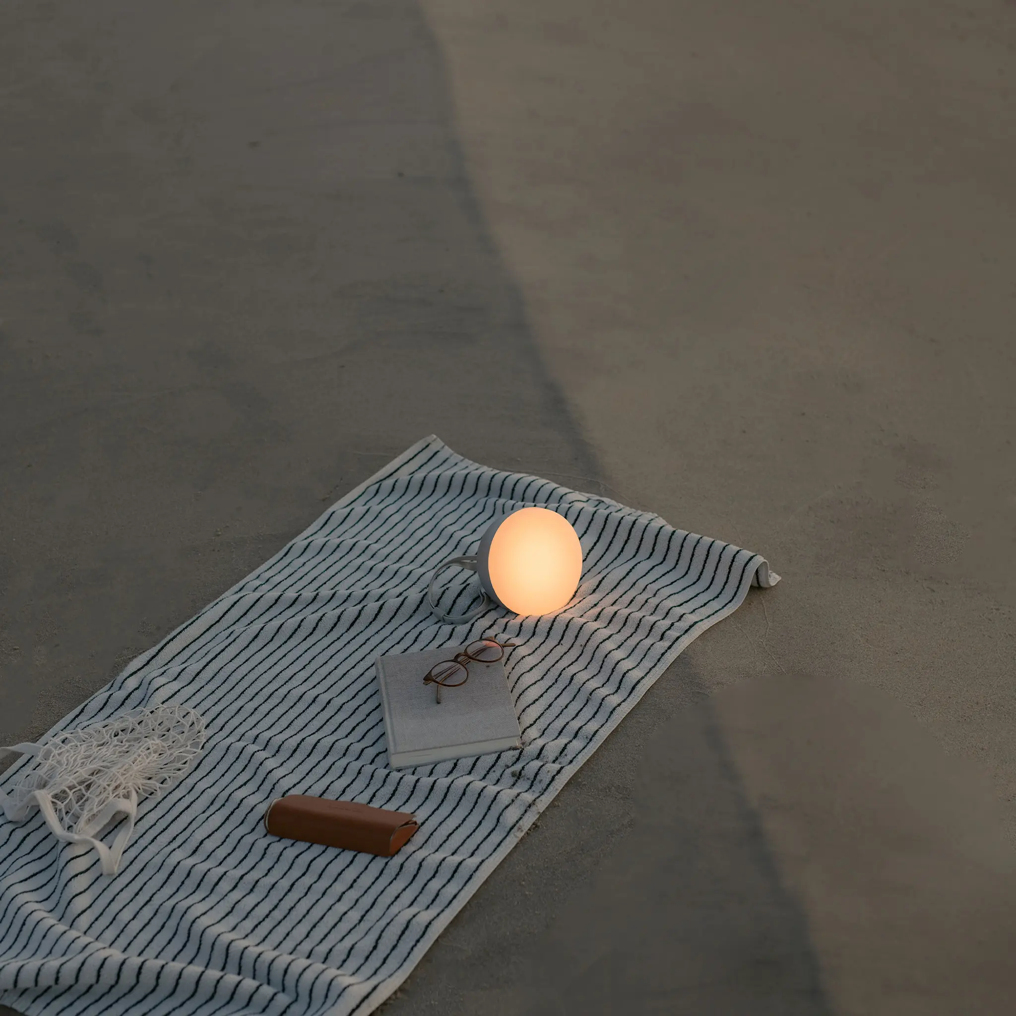 Sphere Portable Lamp - Deep Green
