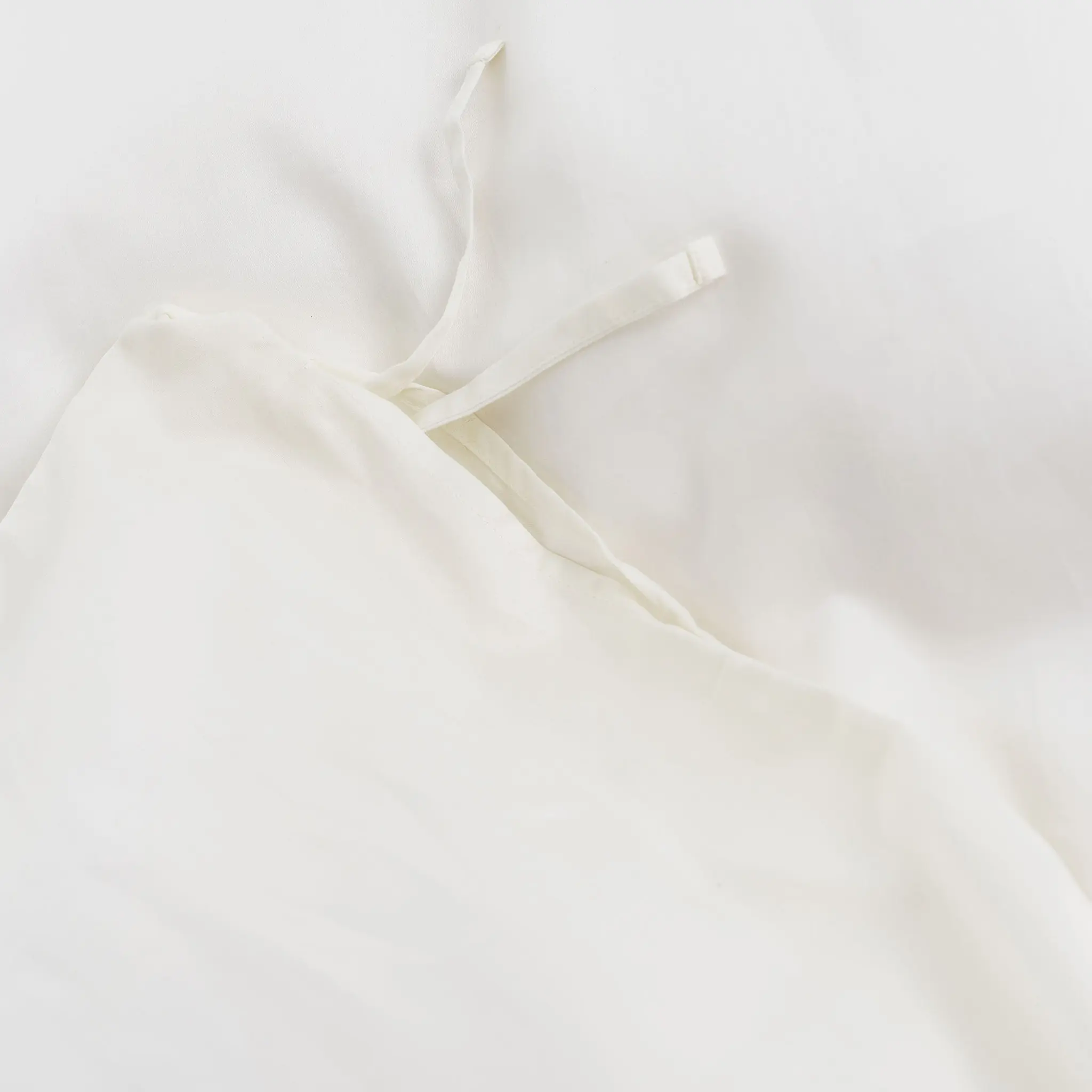Sateen Solid Cloud White påslakan