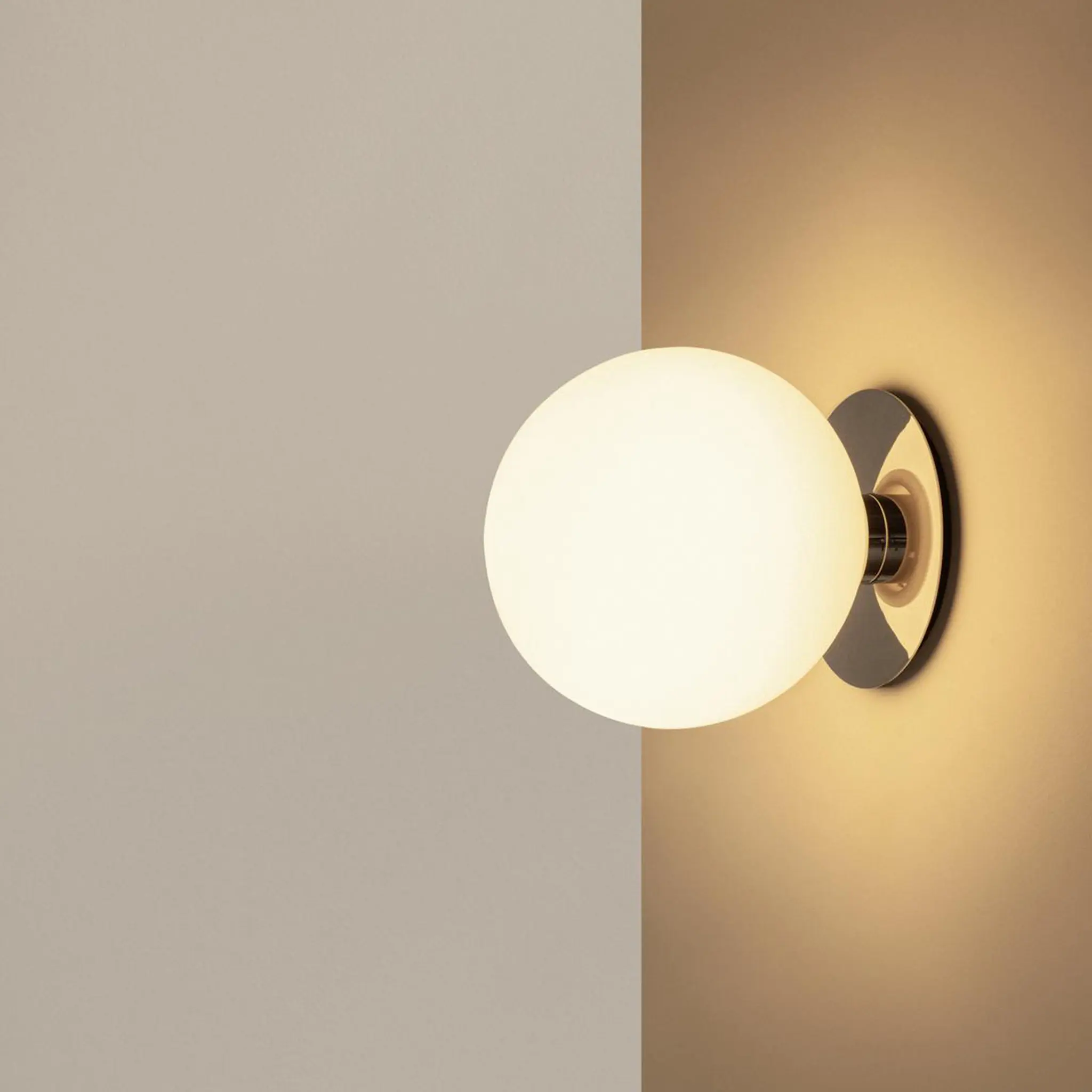TR Bulb taklampa/vägglampa