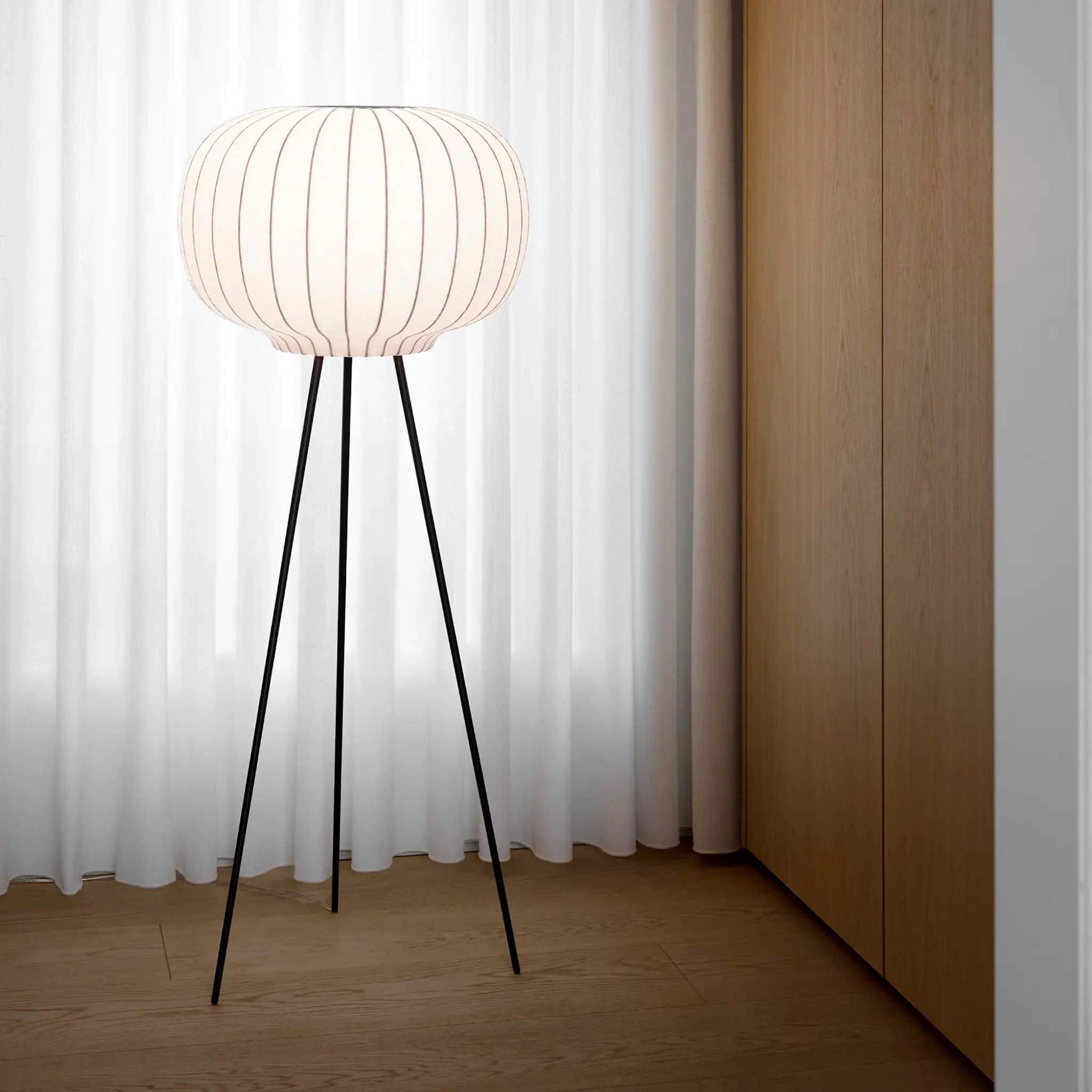 Vipp581 golvlampa papper