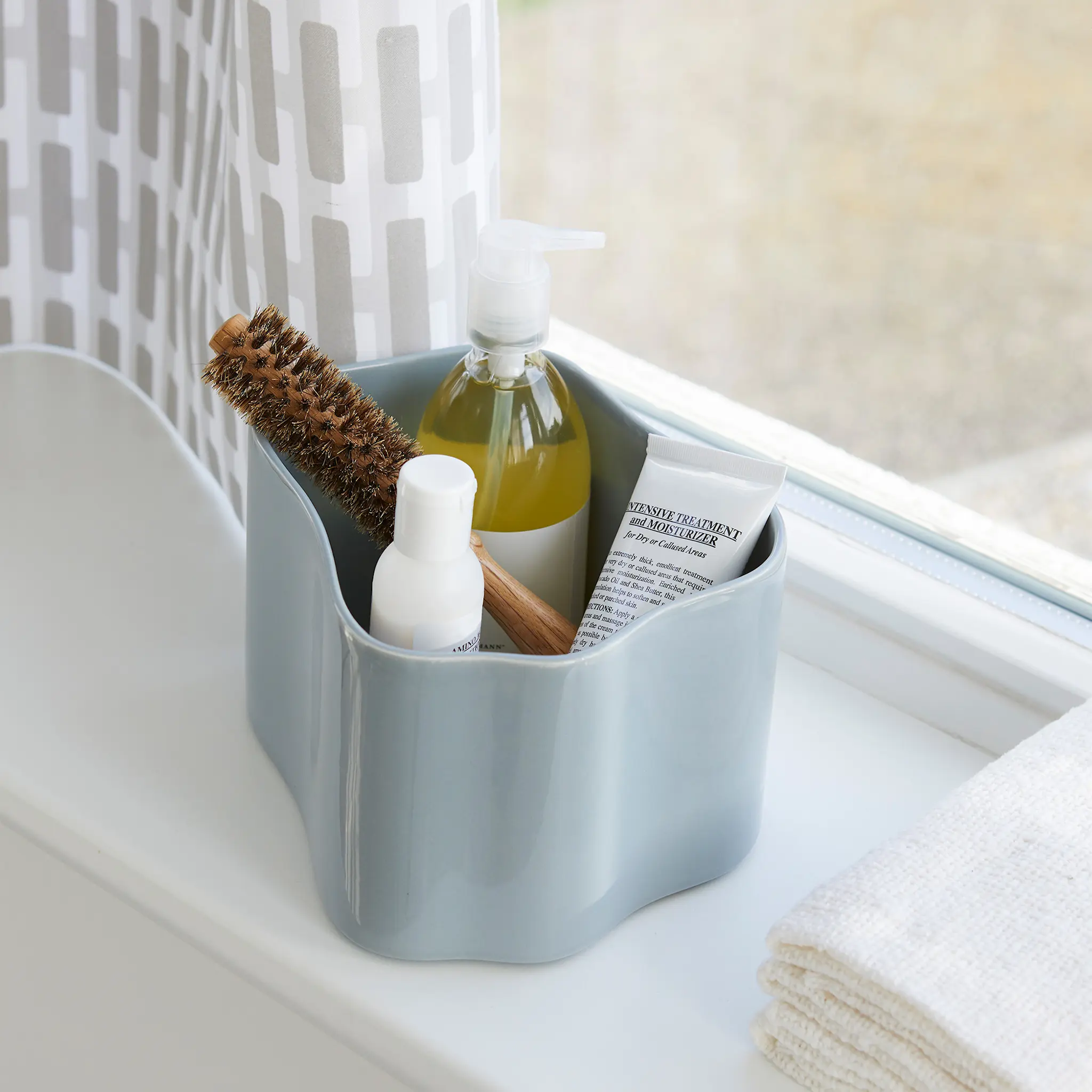 Riihitie Plant Pot Shape B Small Blue Gloss