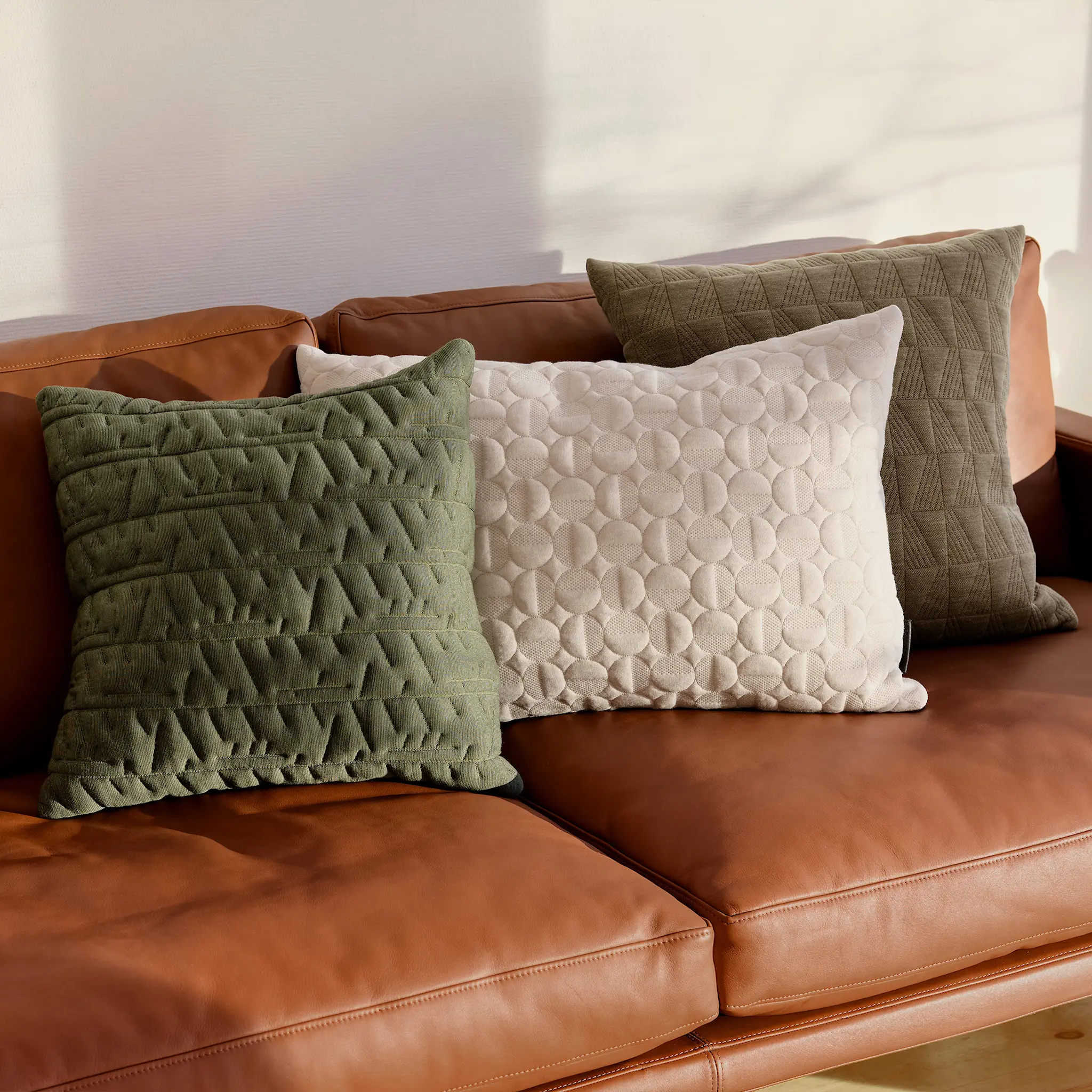 Cushion Light Grey Vertigo