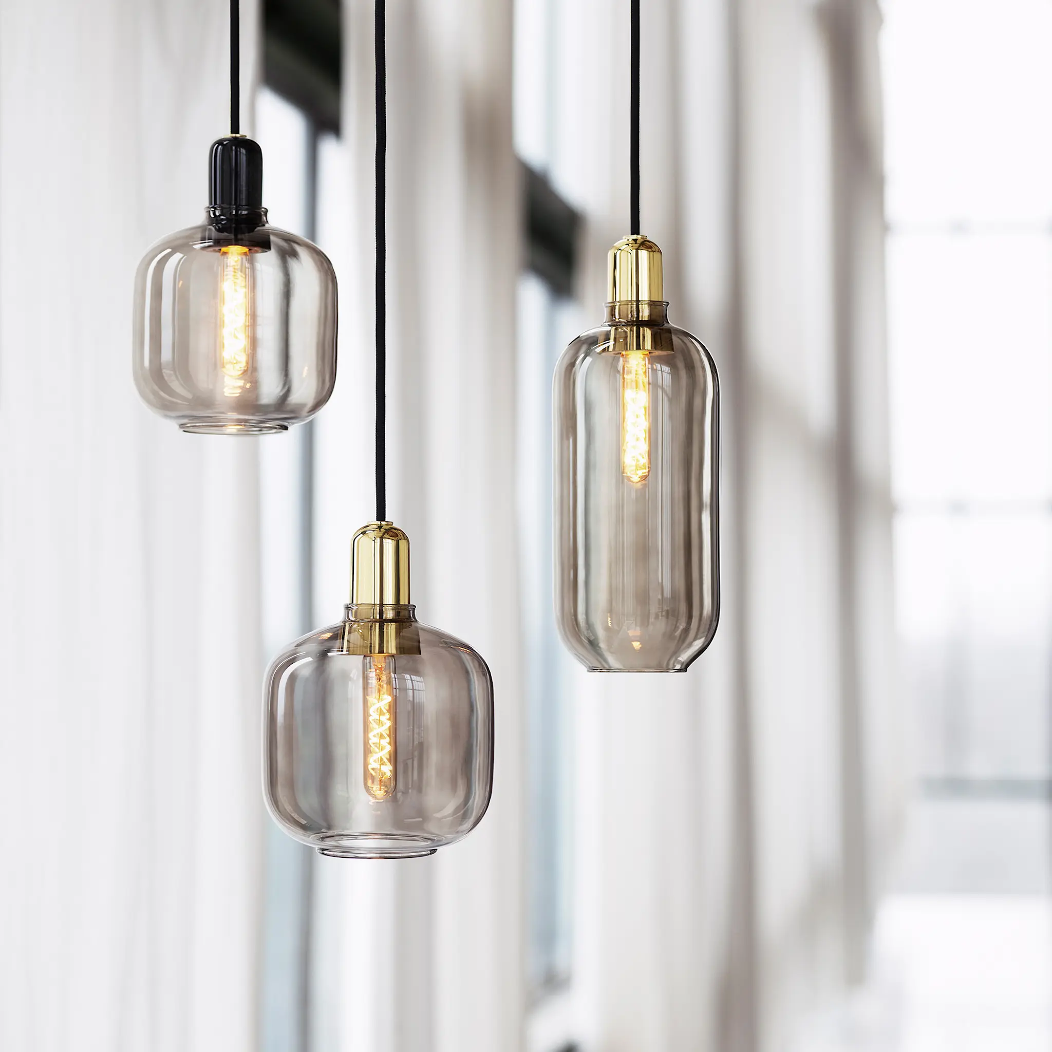 Amp Lamp Small Brass EU - White/Brass