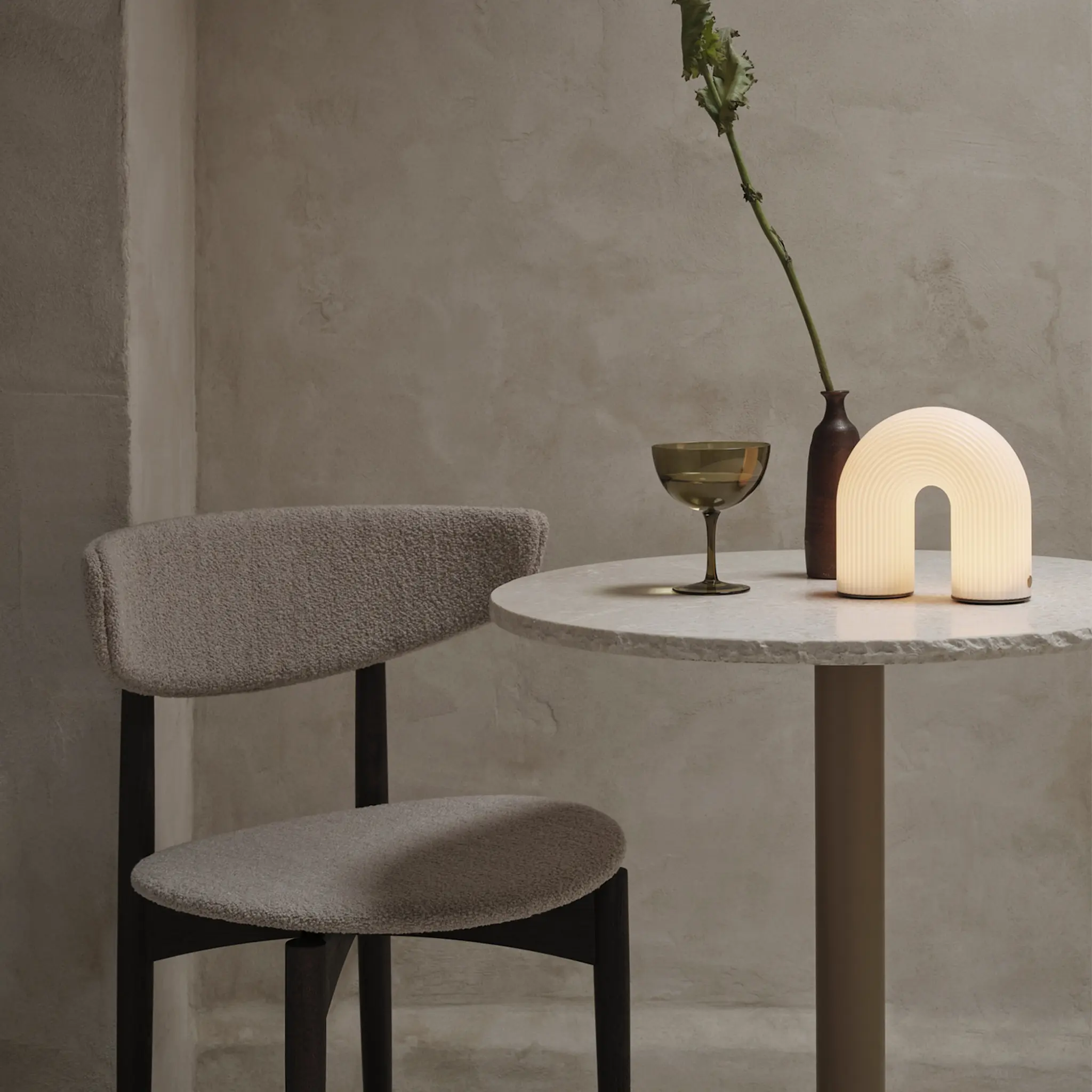 Vuelta portabel bordslampa