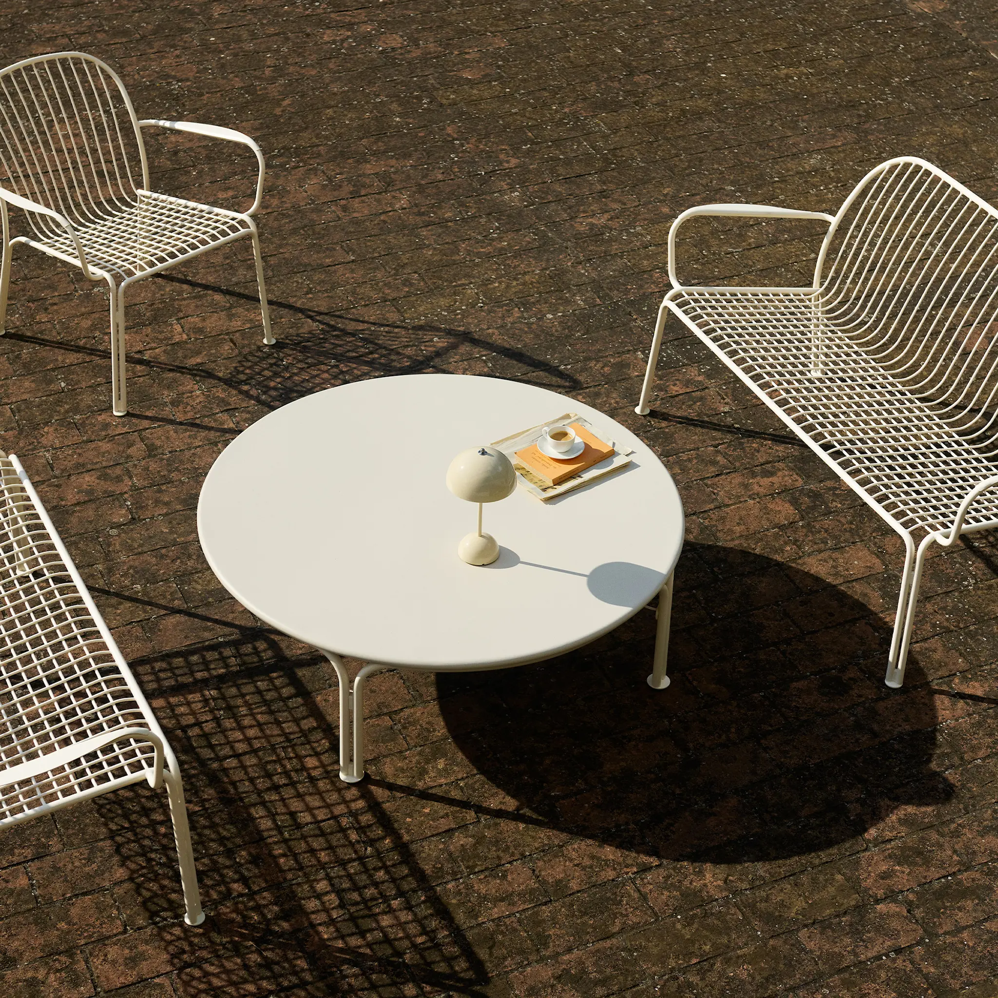 Thorvald SC109 soffbord utomhus