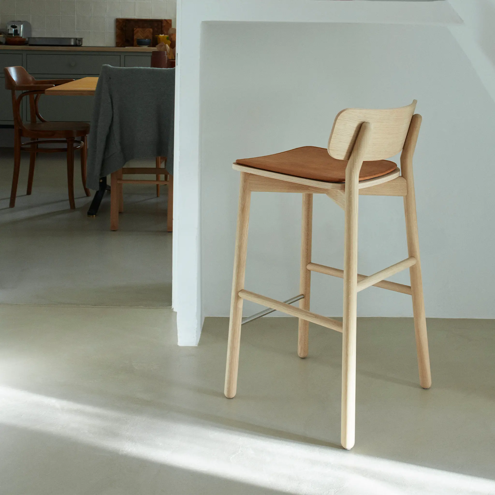 Hven bar stool oak