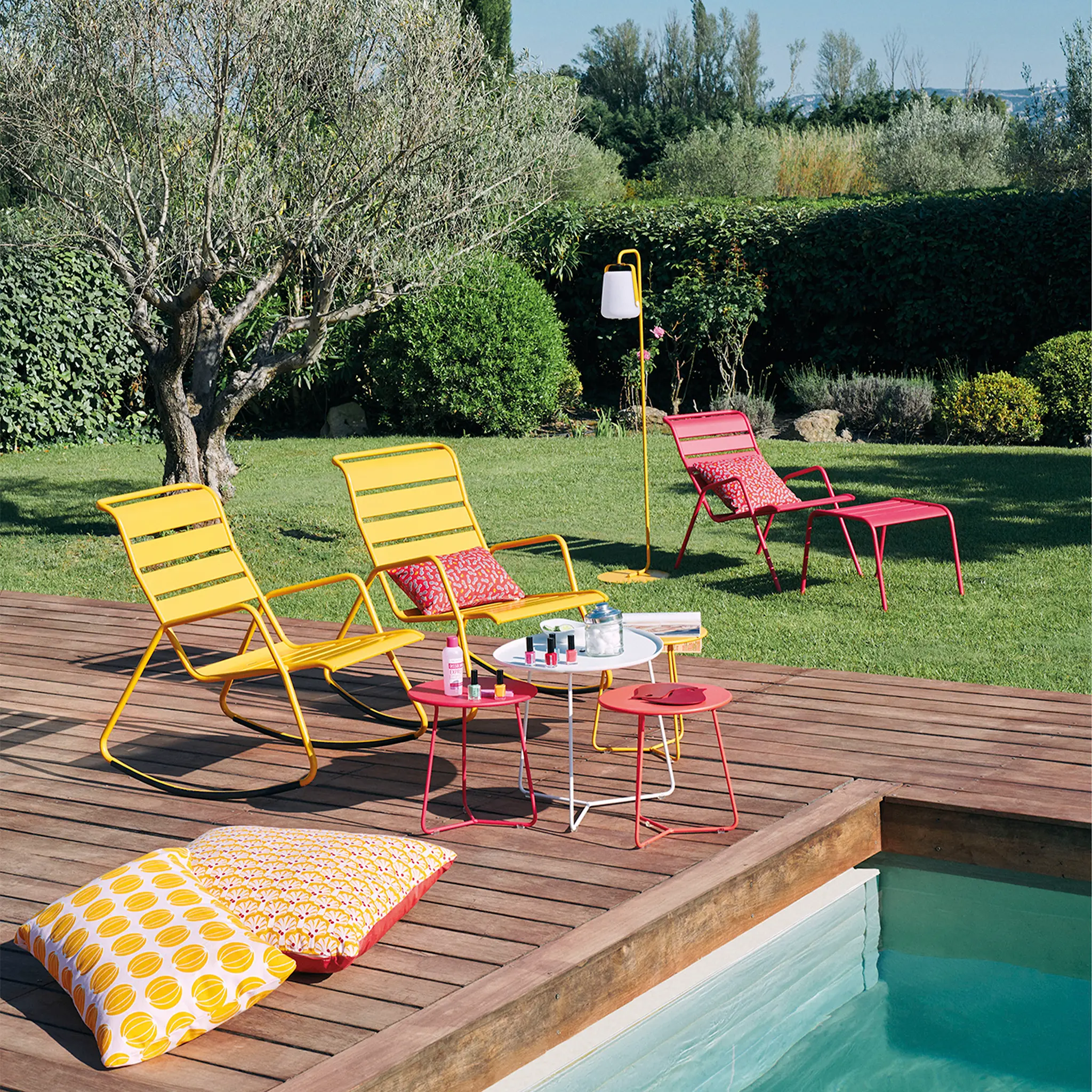 Cocotte Occasional Table
