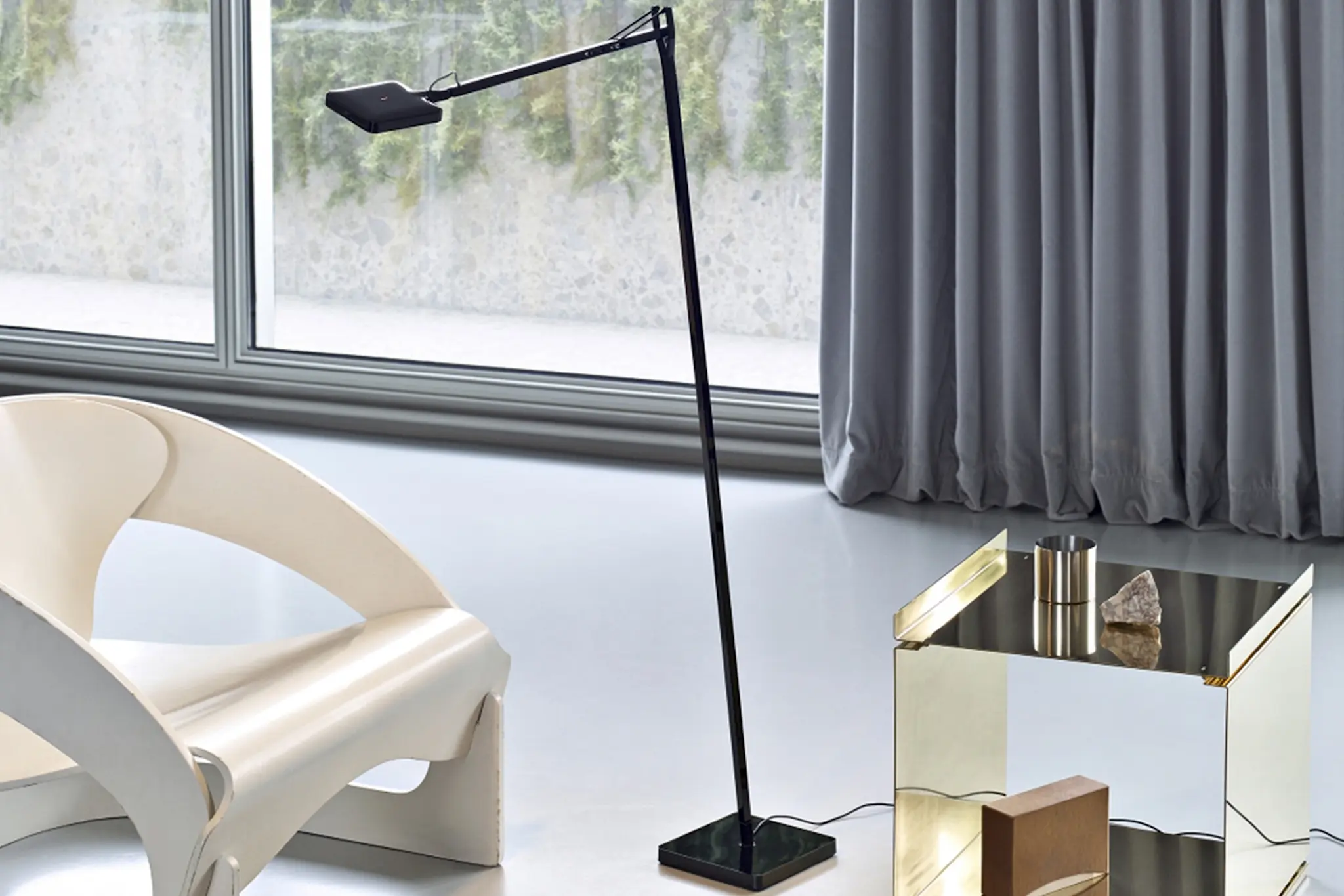 Kelvin Led Floor Svart