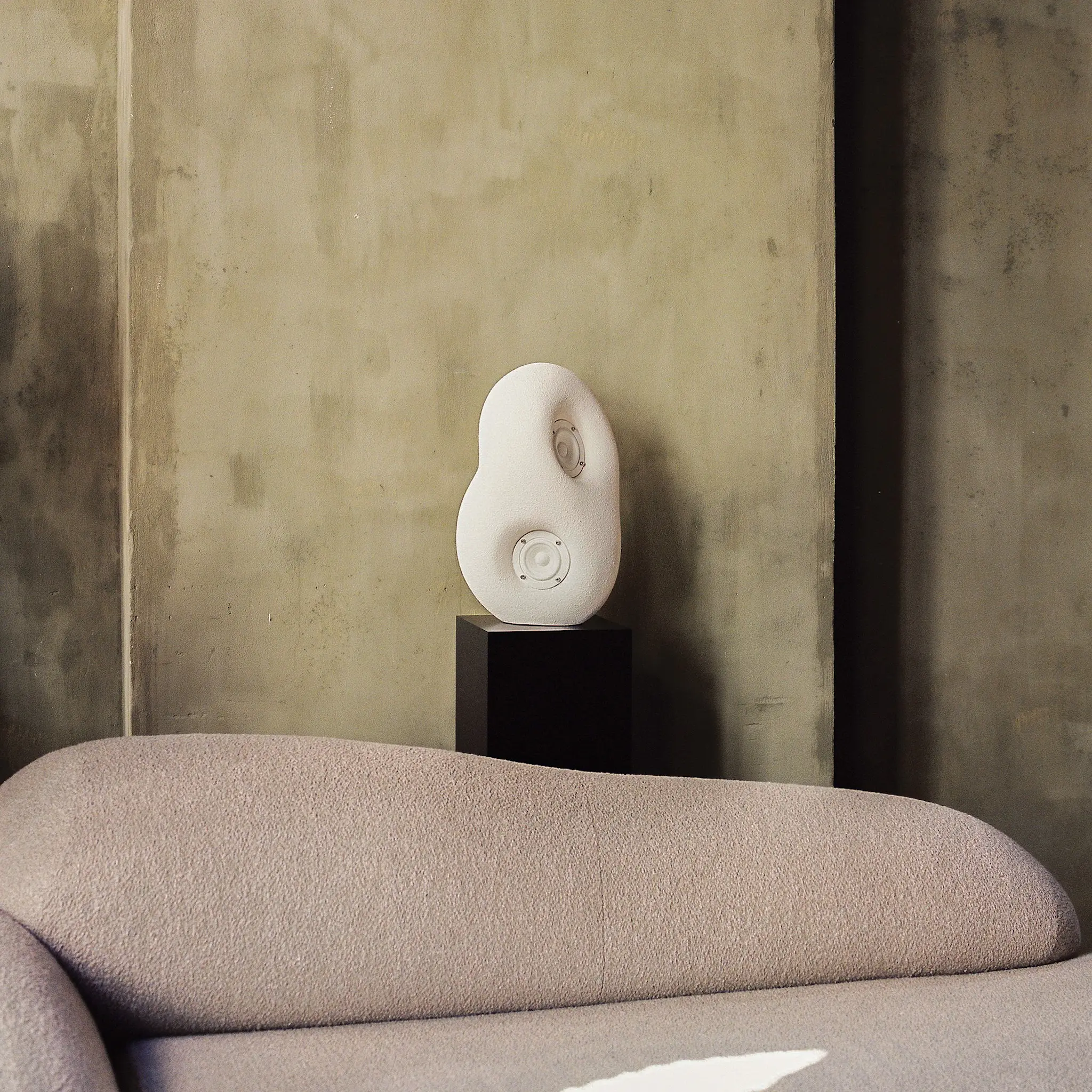 Acoustic Sculpture Speaker